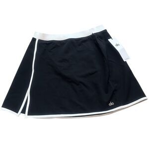 ALO Yoga Airbrush Streamlined Skirt Black Size Large NWT Active Contrast Piping